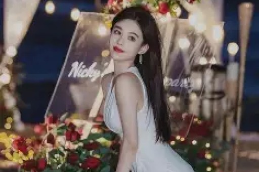 【庐小苑带您追剧】网红父母互撕夺子 法理情理如何裁判
