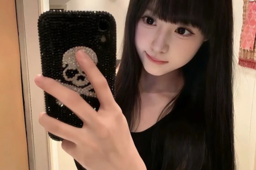 央视曝光奢侈品骗局！10多万的天价手镯直播间卖399元网友：智商税